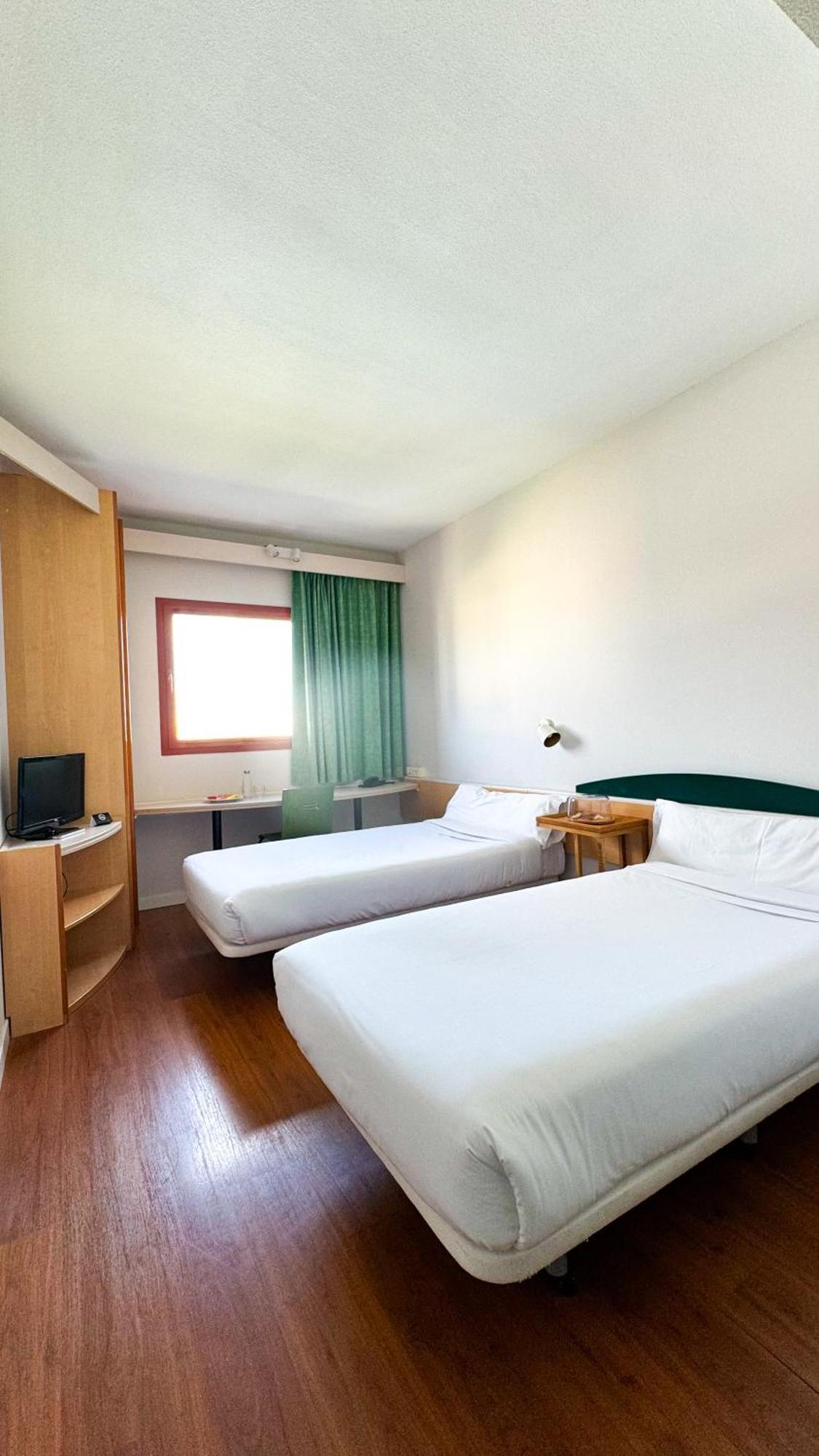 Hotel Iris Guadalajara Eksteriør billede